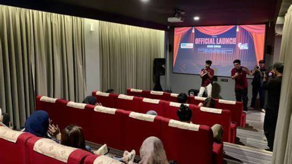 Gelap Total di Mini Bioskop Bali, Inklusi Audio Deskripsi Bawa Penonton Menyaksikan Short Film “Alpa”