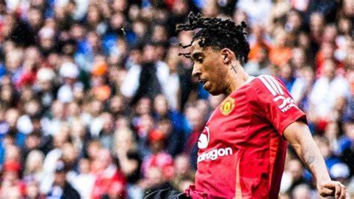 Leny Yoro Jadi Kunci MU: Debut Gemilang Bersama Prancis, Target Milan, dan Ambisi Juara Musim Ini