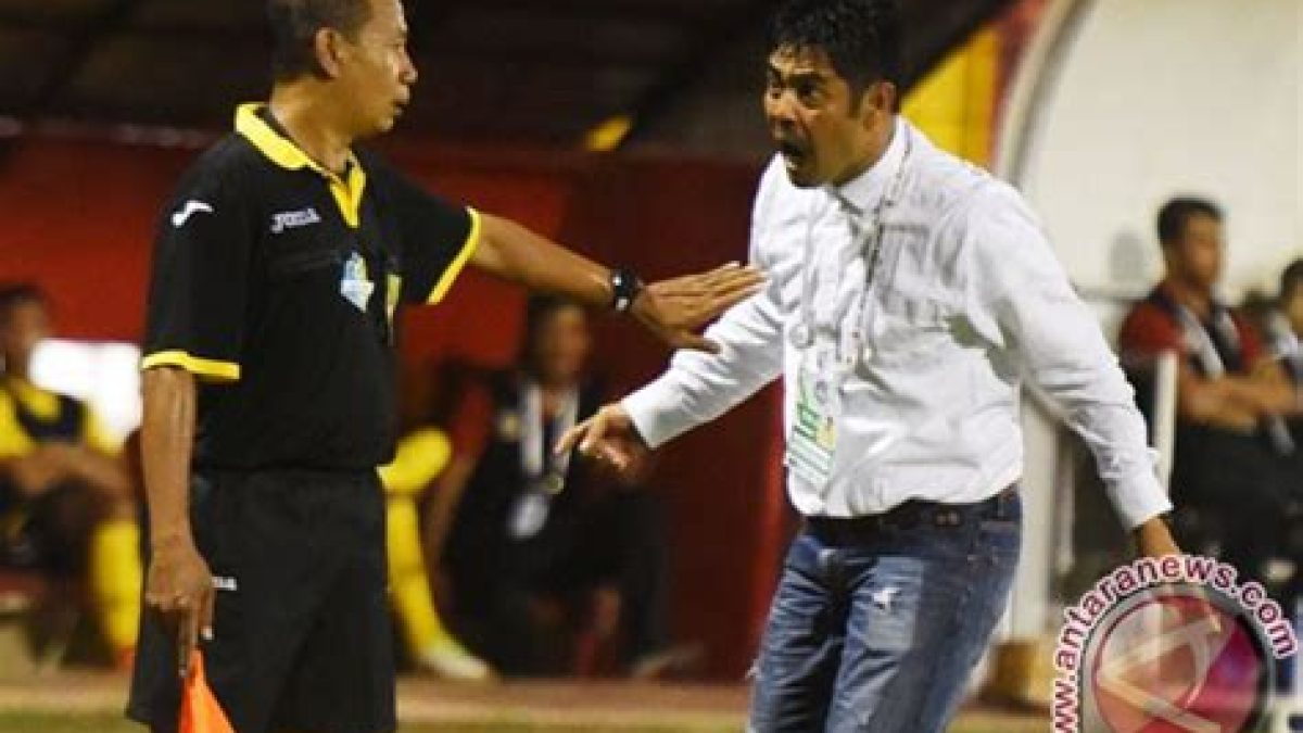 PSPS Pekanbaru Menang 1-0 atas Semen Padang, Nil Maizar Dipecat, dan Bonus Rp100 Juta Diberikan